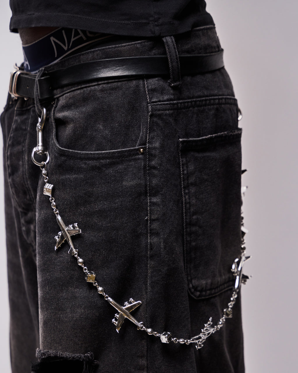 Cargo Plane Wallet Chain - No Stones