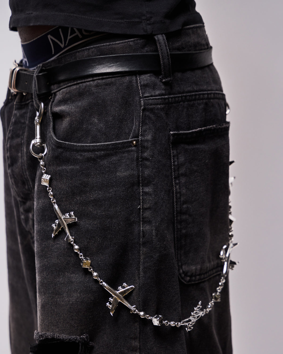 Cargo Plane Wallet Chain - No Stones