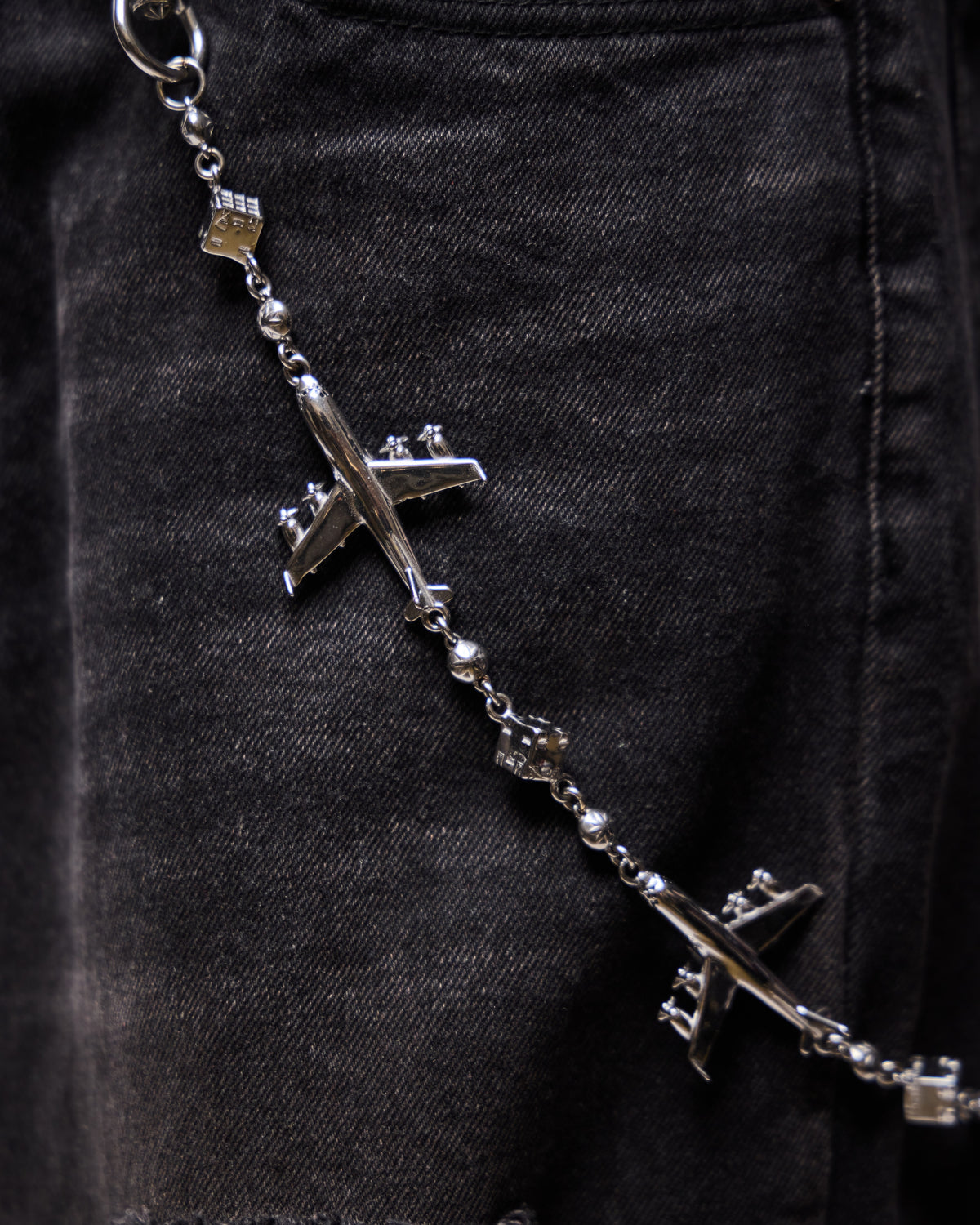 Cargo Plane Wallet Chain - No Stones